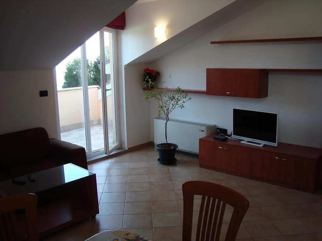 Apartments Bruk Laurana