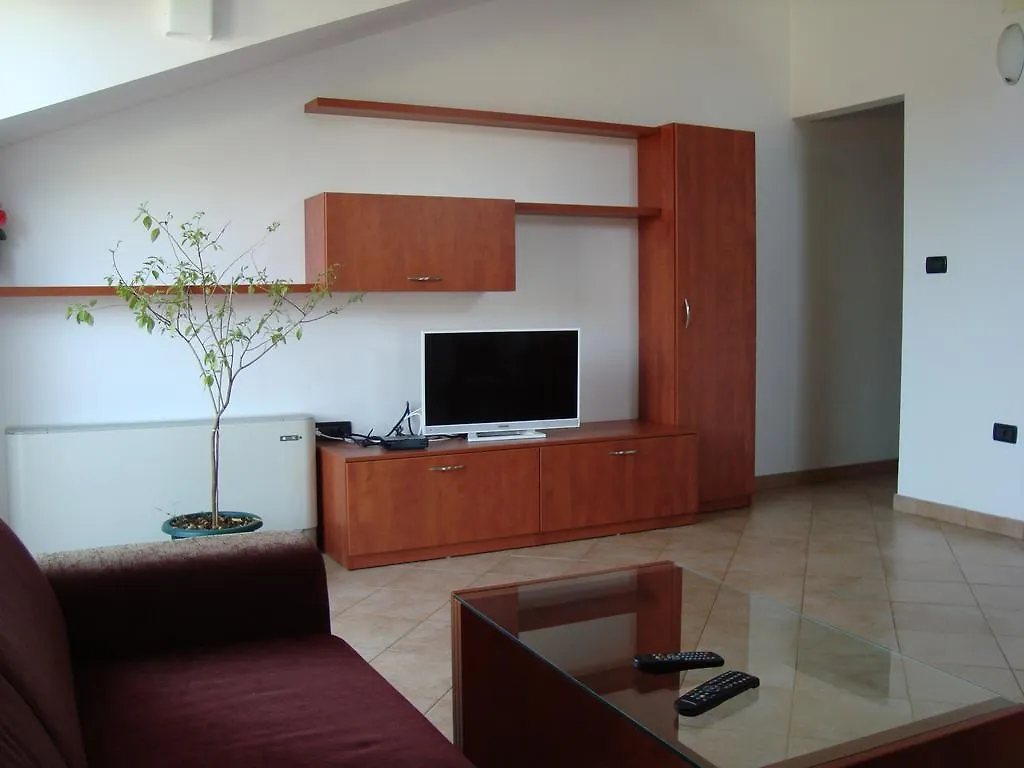 Apartments Bruk Laurana